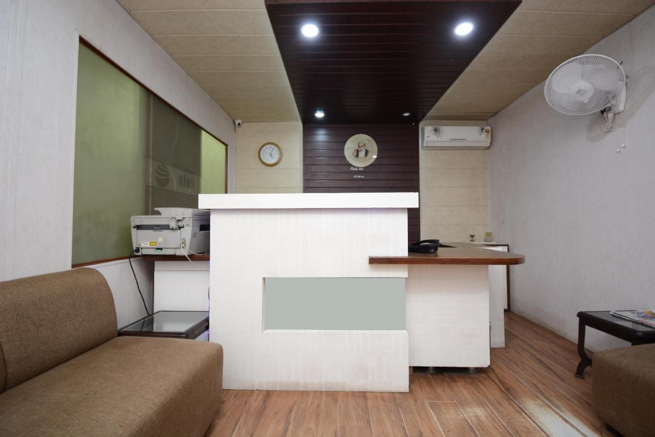 לודהיאנה Oyo 5478 Skippers Inn מראה חיצוני תמונה